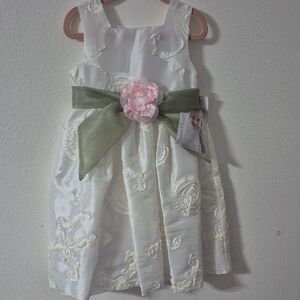Nwt Sweet Heart Rose Elegant White Dress Size 4.